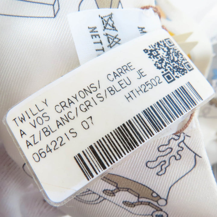 未使用品☆HERMES エルメス 2025年製 ツイリー A Vos Crayons さあ色鉛筆を出して シルク100％ BLANC/GRIS/BLEU スカーフ フランス製
