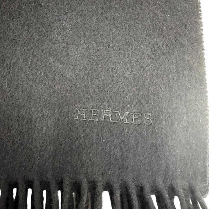 良品☆HERMES エルメス カシミヤ ウール ロゴ刺繍 フリンジ付き 超大判 ストール マフラー ブランケット ショール ブラック レディース
