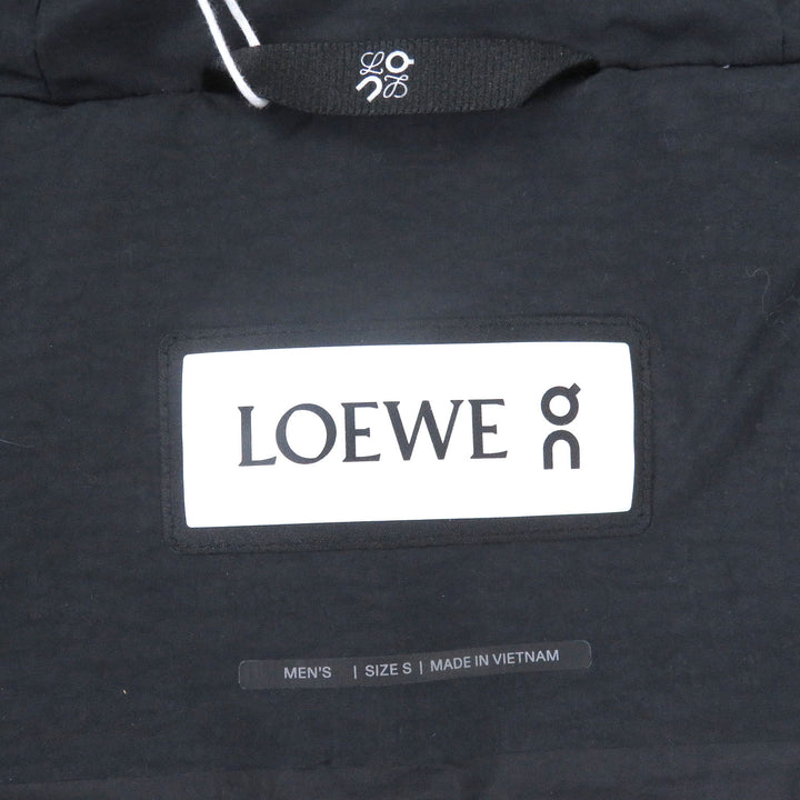未使用品□LOEWE On ロエベ オン H929Y02W22 ロゴ入り フーデッド パファージャケット 中綿ジャケット ブラック S 正規品 メンズ