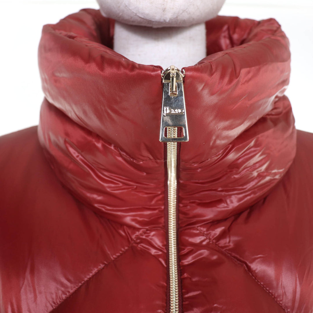 美品☆Herno ヘルノ PI1310D ロゴ金具 スタンドカラー ZIP UP ダウンコート ワインレッド 48 ルーマニア製 正規品 レディース