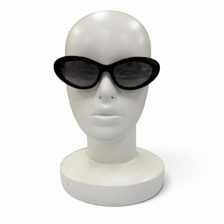 極美品☆CHANEL シャネル 5538-Q-A キャットアイ サイドロゴ サングラス ブラック ゴールド金具 54□18 140 デモレンズ イタリア製