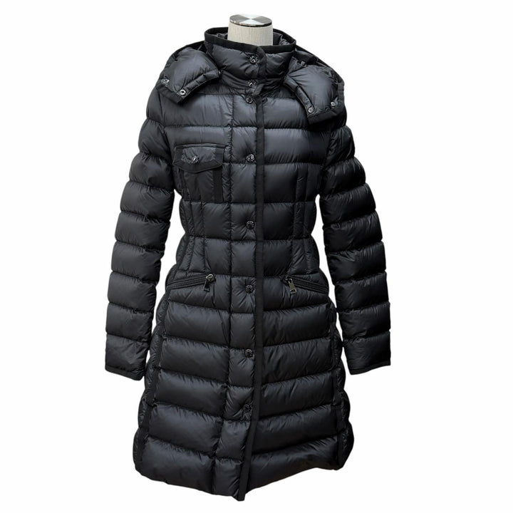 美品★MONCLER モンクレール 2023年製 HERMINE ロゴワッペン・フード付 ダウンコート ダウンジャケット ブラック 0 正規品 レディース