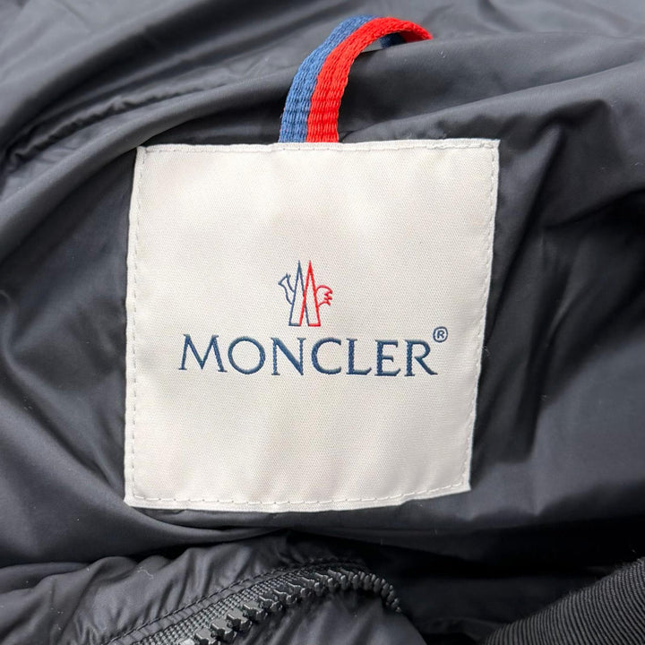 美品★MONCLER モンクレール 2023年製 HERMINE ロゴワッペン・フード付 ダウンコート ダウンジャケット ブラック 0 正規品 レディース