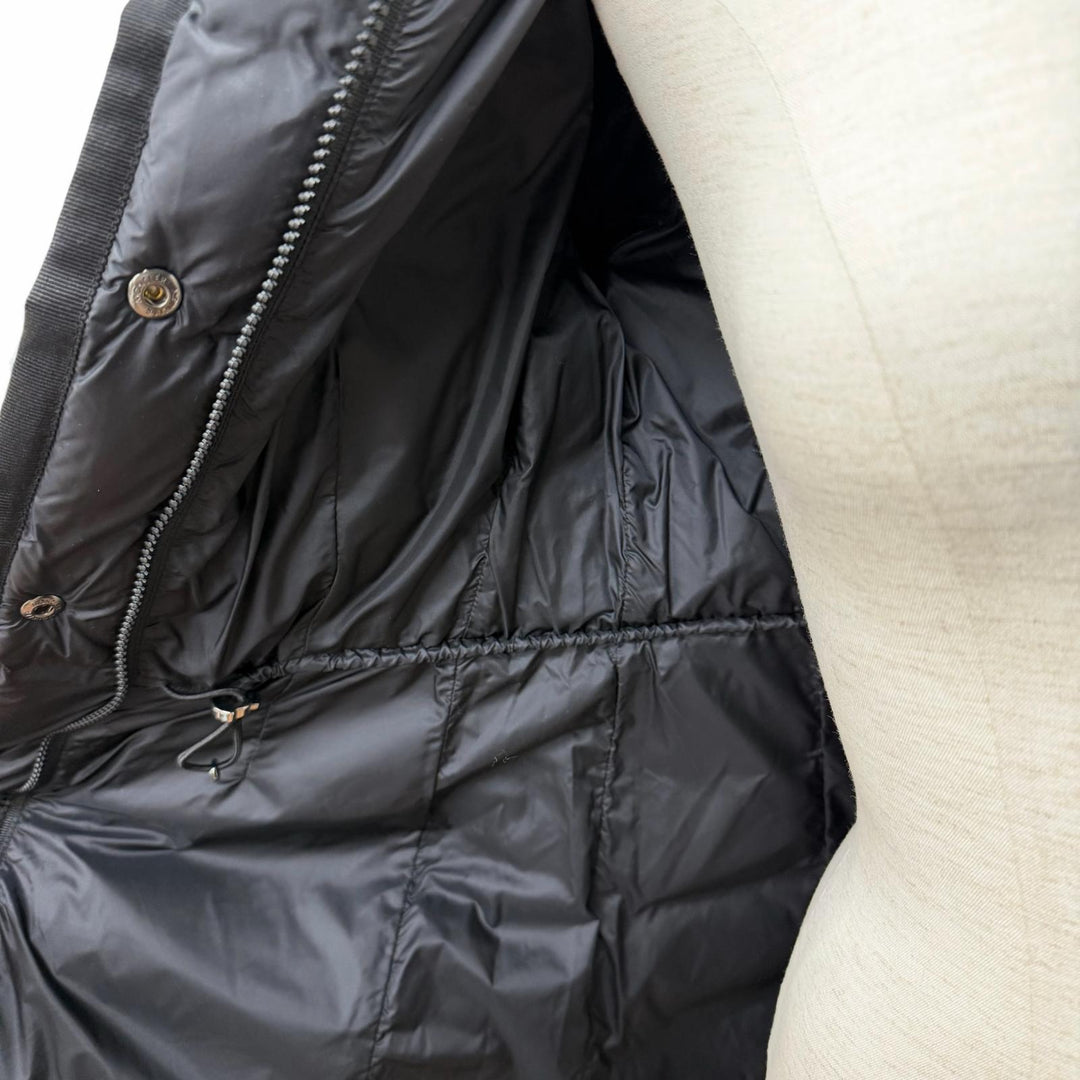 美品★MONCLER モンクレール 2023年製 HERMINE ロゴワッペン・フード付 ダウンコート ダウンジャケット ブラック 0 正規品 レディース