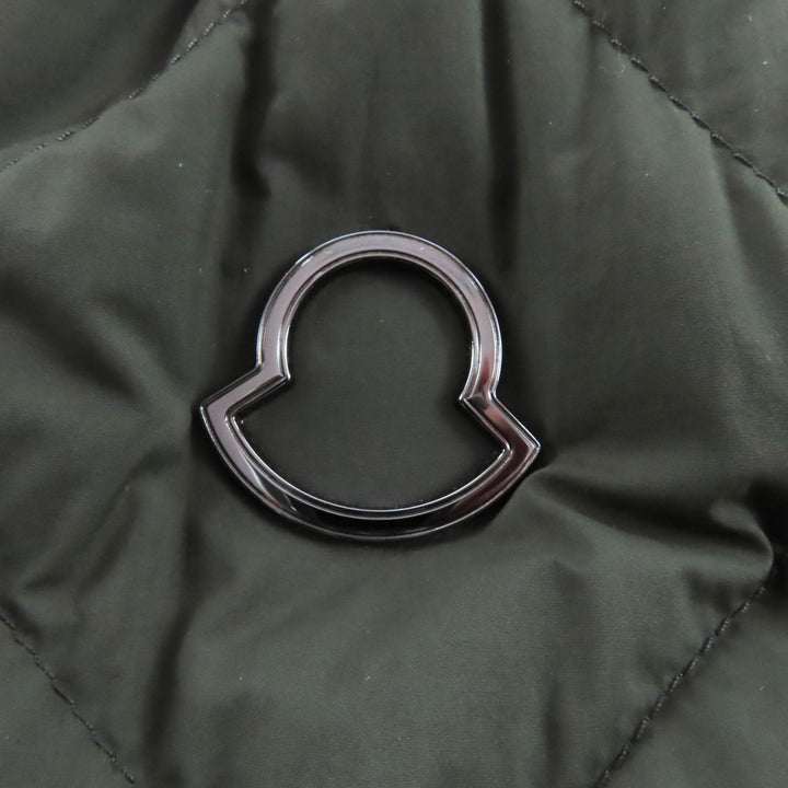 未使用品★MONCLER モンクレール CAPRIER ベルト・ロゴプレート付 ロング丈 ダウンコート ダウンジャケット カーキ 0 正規品 レディース