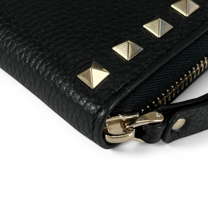 極美品▲Valentino Garavani ヴァレンティノガラヴァーニ ロックスタッズ ラウンドジップ レザー 長財布 ブラック ゴールド レディース