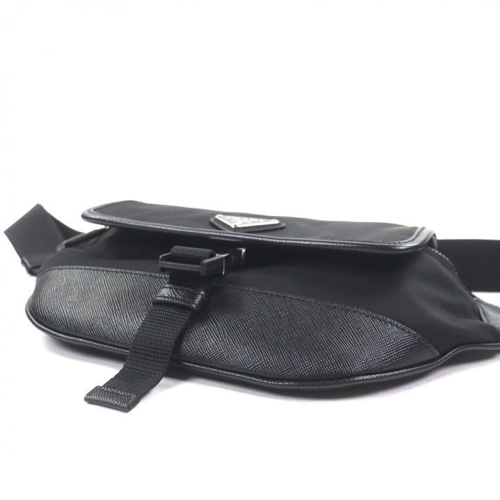 極美品▼PRADA プラダ 2VH176 ナイロン レザー トライアングルロゴ 三角プレート Re-Nylon ボディバッグ ブラック イタリア製 メンズ