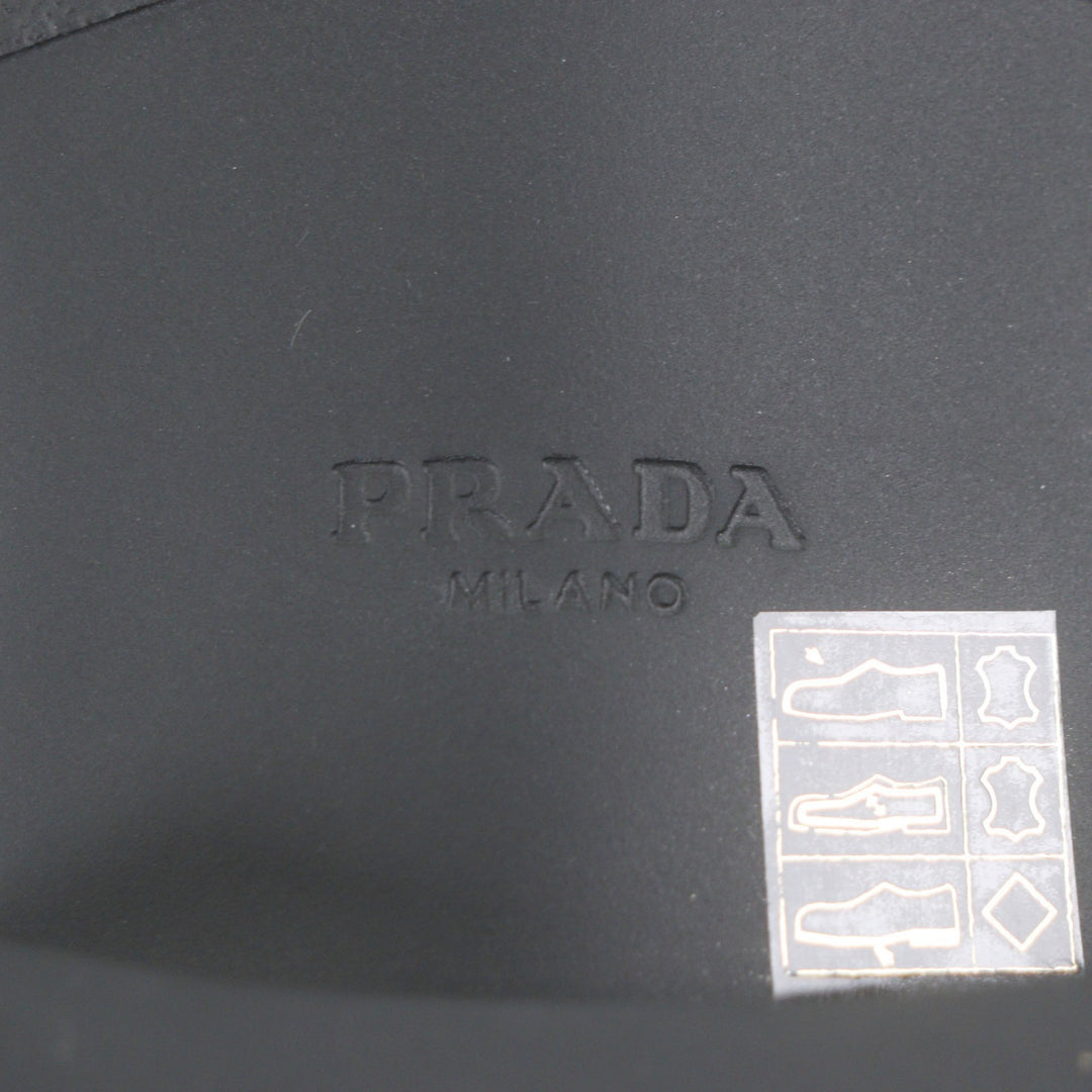 未使用品▼PRADA プラダ 2DE127 チョコレート パテントレザー トライアングルロゴ 三角プレート ローファー ブラック 6.5 箱付き メンズ