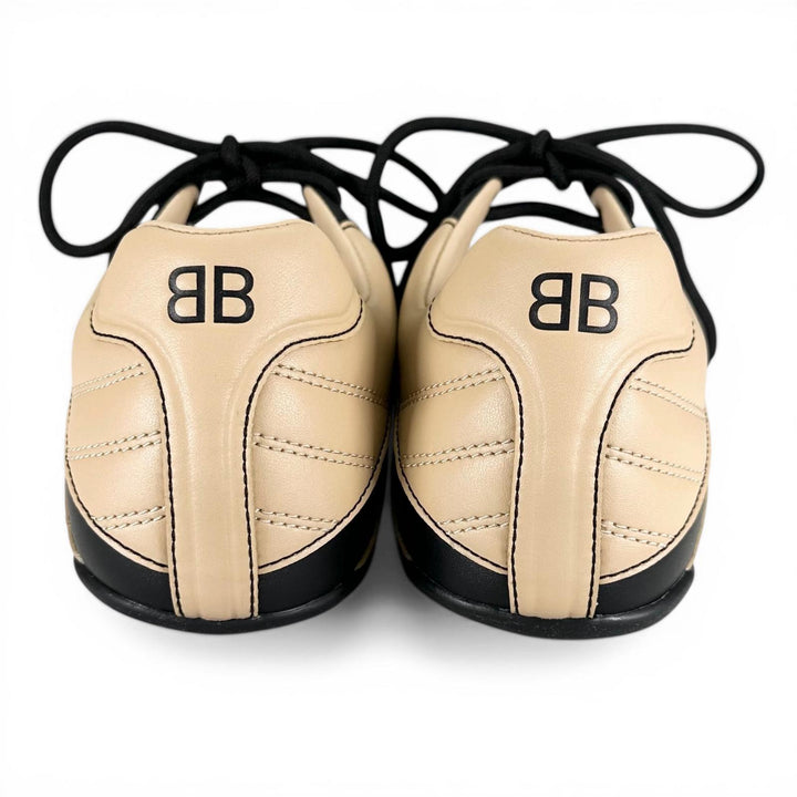 未使用品▲BALENCIAGA バレンシアガ 617540 ZEN SNEAKER レザー ローカット スニーカー ベージュ ブラック 26cm メンズ