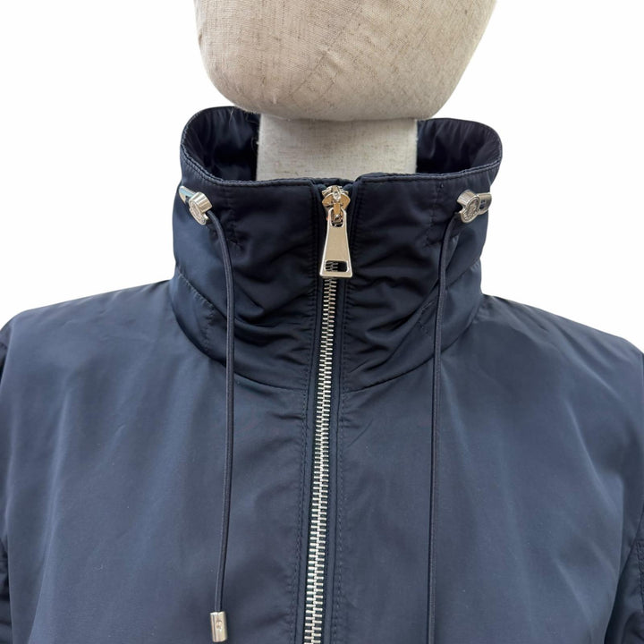 美品☆MONCLER モンクレール 2023年製 J10931A00087 ENET ロゴワッペン・フード付 ZIP UP ジャケット ネイビー 0 正規品 レディース