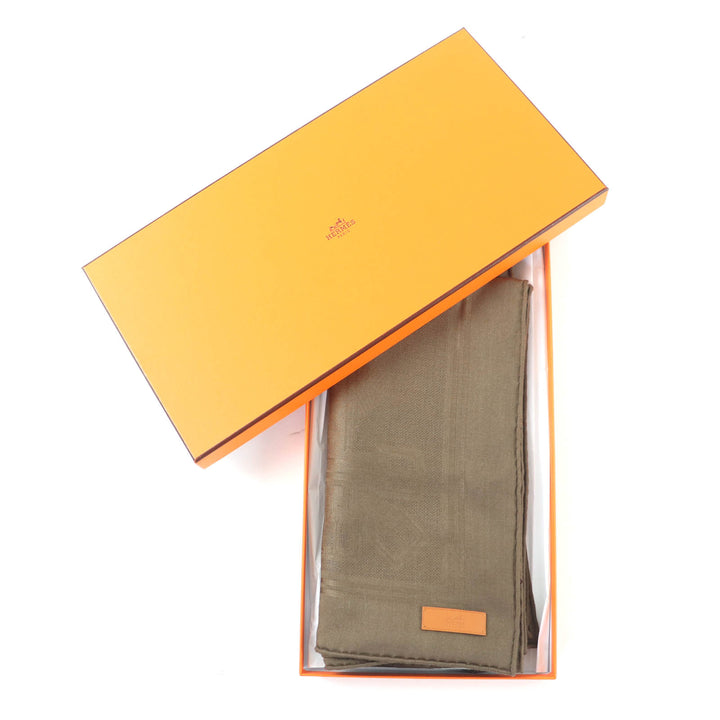未使用品★HERMES エルメス カレ115 サングル カシミヤ シルク混 マロン・グラッセ レザーパッチ付き 超大判スカーフ 箱付 定価195800円