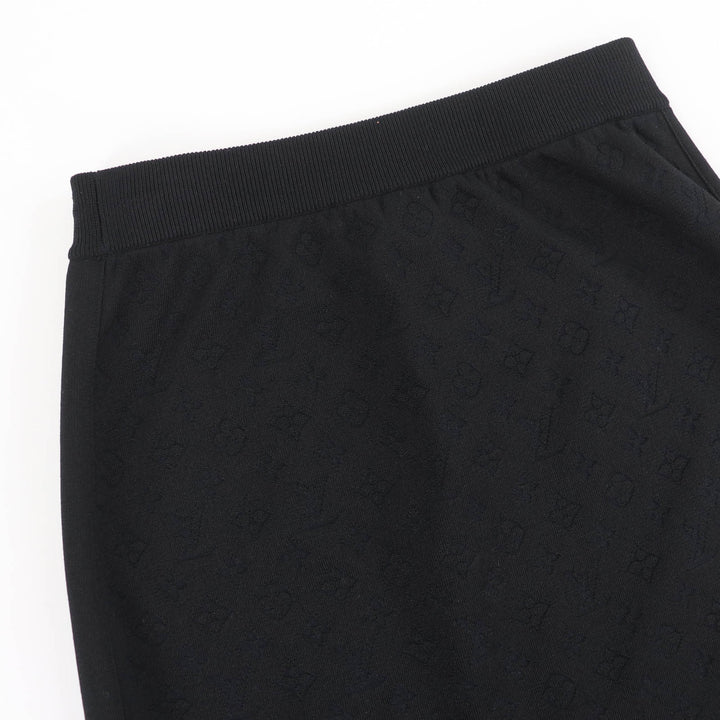 極美品☆LOUIS VUITTON ルイヴィトン 23SS シルク モノグラムエンボス 膝丈 タイト スカート ブラック S イタリア製 正規品 レディース