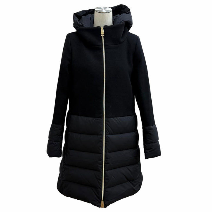 美品★Herno ヘルノ PI001564D ウール混 フード付 切替デザイン ZIP UP ダウンコート ブラック 44 イタリア製 正規品 レディース