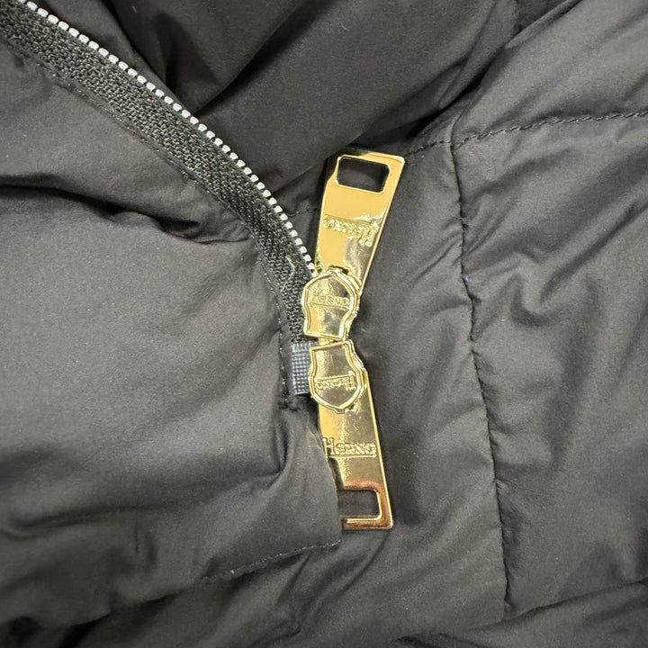 美品★Herno ヘルノ PI001564D ウール混 フード付 切替デザイン ZIP UP ダウンコート ブラック 44 イタリア製 正規品 レディース