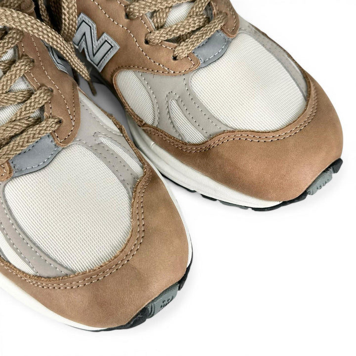未使用品▲NEW BALANCE ニューバランス U991TB2 991v2 レザー スニーカー ブラウン ホワイト 7.5 イングランド製 メンズ 箱付き