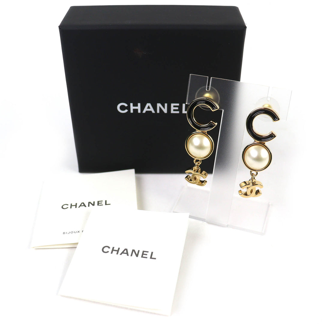 極美品△CHANEL シャネル ABE234 ココマーク COCOロゴ フェイクパール ピアス 両耳用 ゴールド ブラック イタリア製 レディース