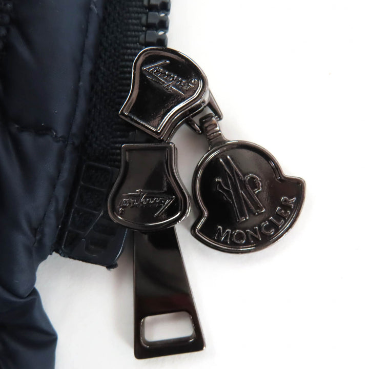 美品☆MONCLER モンクレール HERMINE エルミンヌ ロゴワッペン・フード付 ダウンコート ネイビー 00 ハンガー・ガーメント付 国内正規品