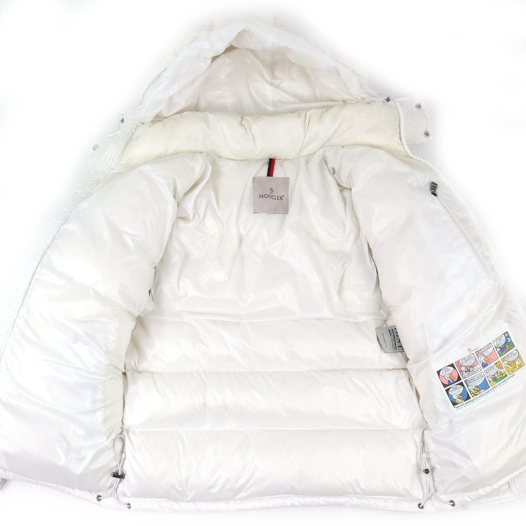 良品△MONCLER モンクレール 2024年製 MAYA マヤ ロゴワッペン フード付 ジップアップ ダウンジャケット ホワイト 1 正規品 メンズ