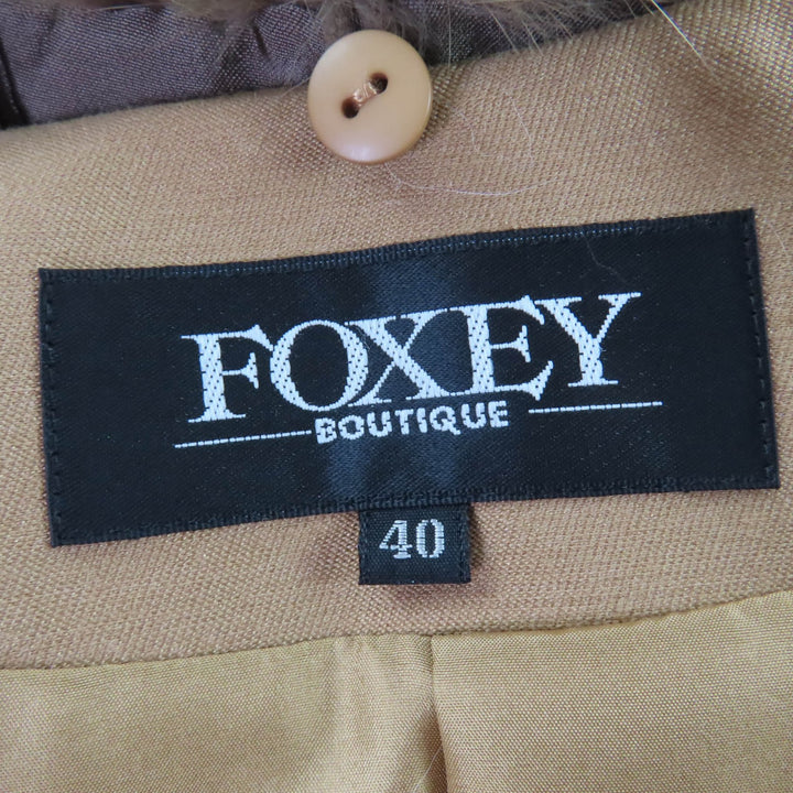 美品☆FOXEY フォクシー 20920 シルク 襟元ロシアンセーブルファー デザインボタン付き コート ブラウン系 40 日本製 正規品 レディース
