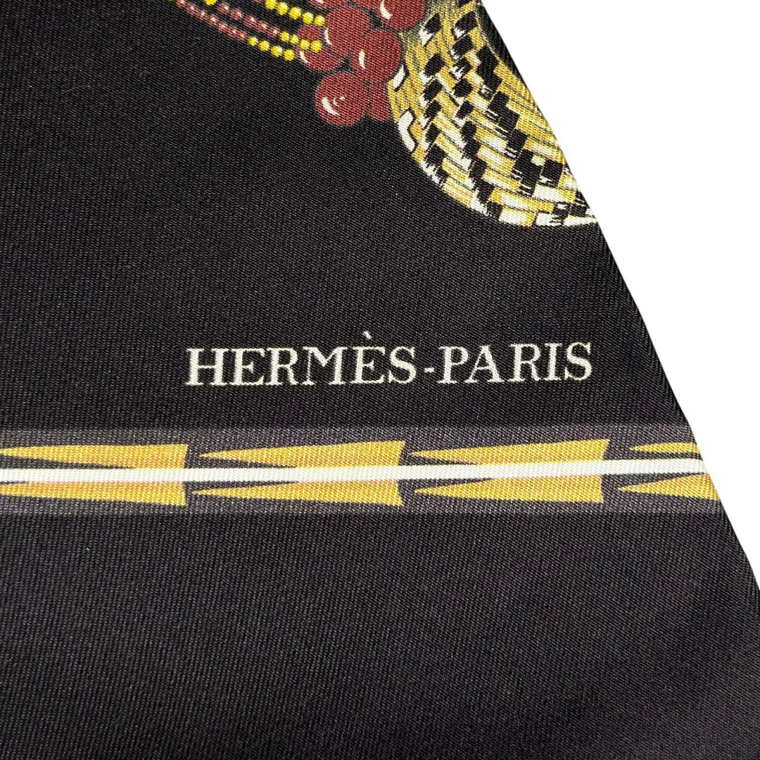 極美品▲HERMES エルメス カレ ロングマキシツイリー ブラジル シルク100％ スカーフ ブラック イエロー フランス製 レディース 箱付き