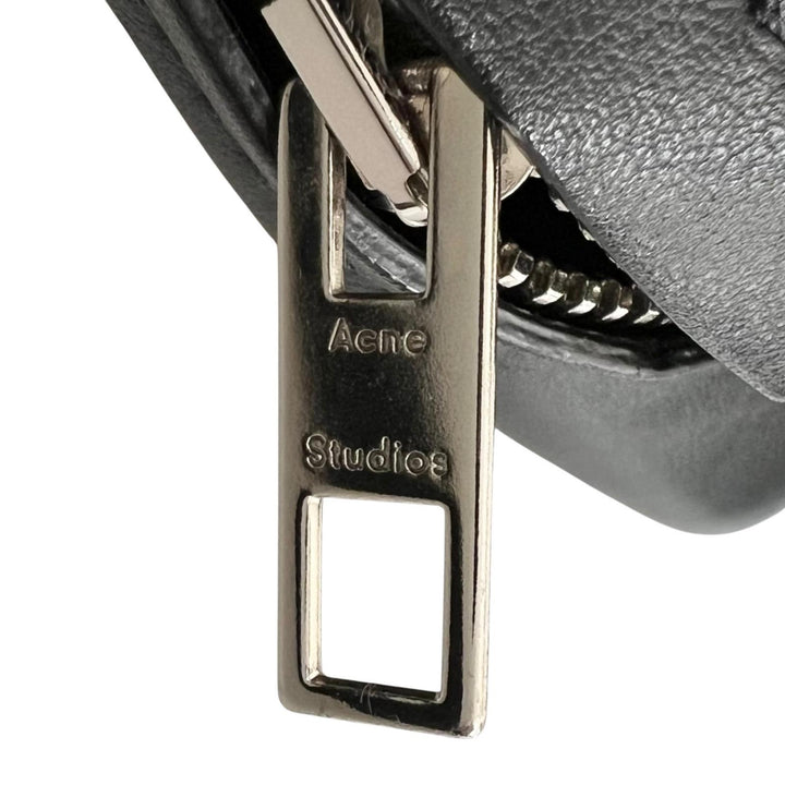 美品▲ACNE STUDIOS アクネストゥディオズ Musubi Camera Bag レザー ショルダーバッグ ブラック イタリア製 レディース