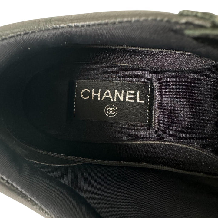 美品▲CHANEL シャネル G33745 スウェードレザー使い ココマーク付き ローカットスニーカー ブラック 39 イタリア製 レディース
