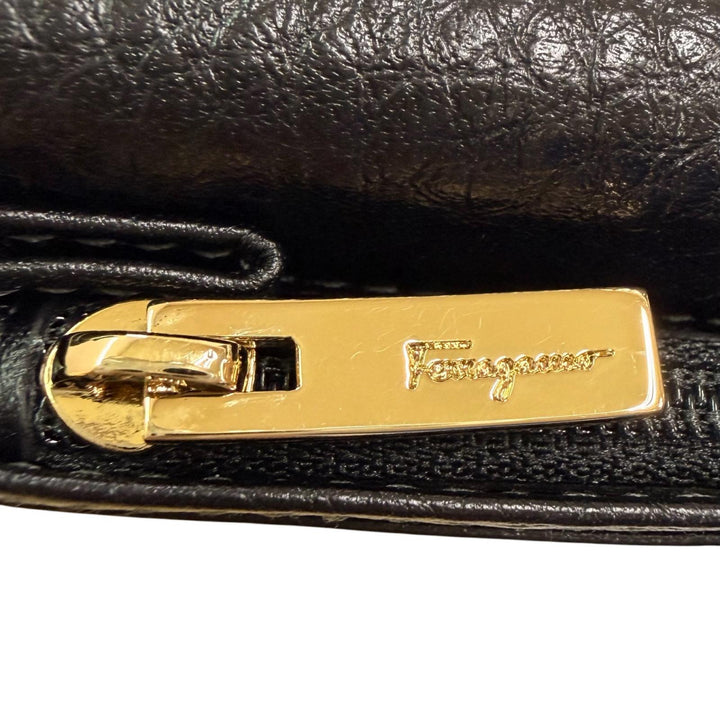 未使用品▲Salvatore Ferragamo サルヴァトーレフェラガモ ガンチーニ レザー ロングウォレット 長財布 ブラック 伊製 レディース 箱付き