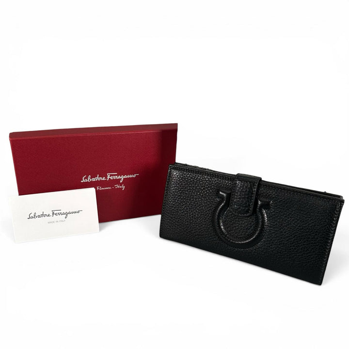 未使用品▲Salvatore Ferragamo サルヴァトーレフェラガモ ガンチーニ レザー ロングウォレット 長財布 ブラック 伊製 レディース 箱付き