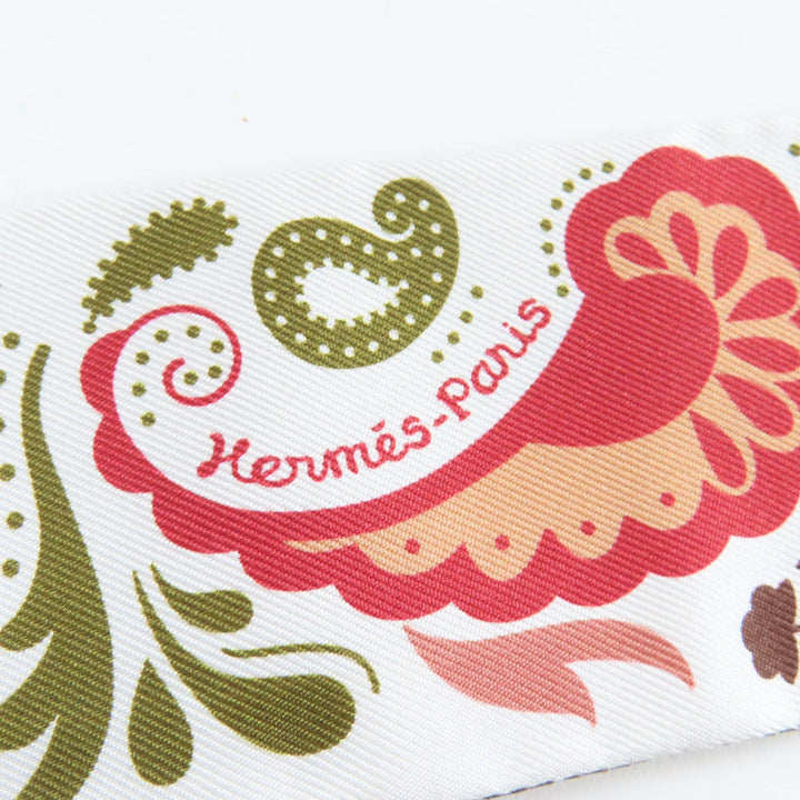 未使用品★エルメス ツイリー GUEPARDS BANDANA チーター バンダナ シルク100％ 白 / オランジュ・キュイ / グリーン スカーフ 箱付