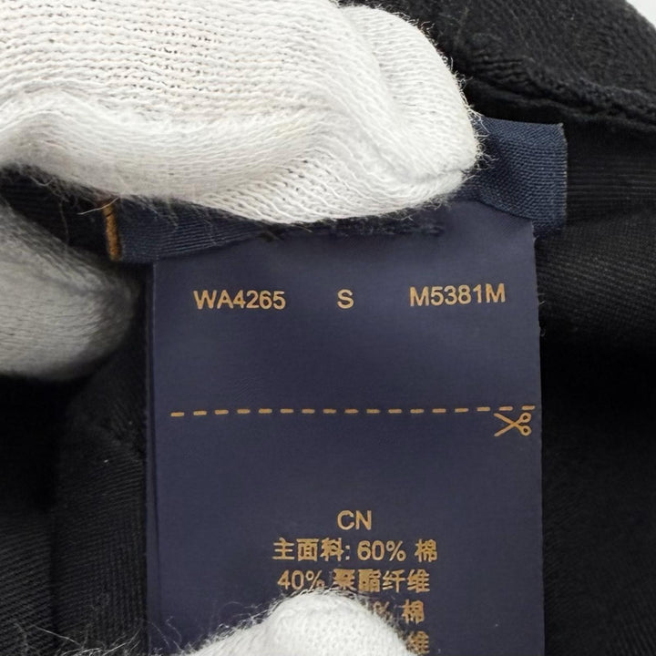 美品★LOUIS VUITTON ルイヴィトン 2025年製 M5381M キャップ モノグラム エッセンシャル キャップ ブラック S 正規品 メンズ 保存袋付き