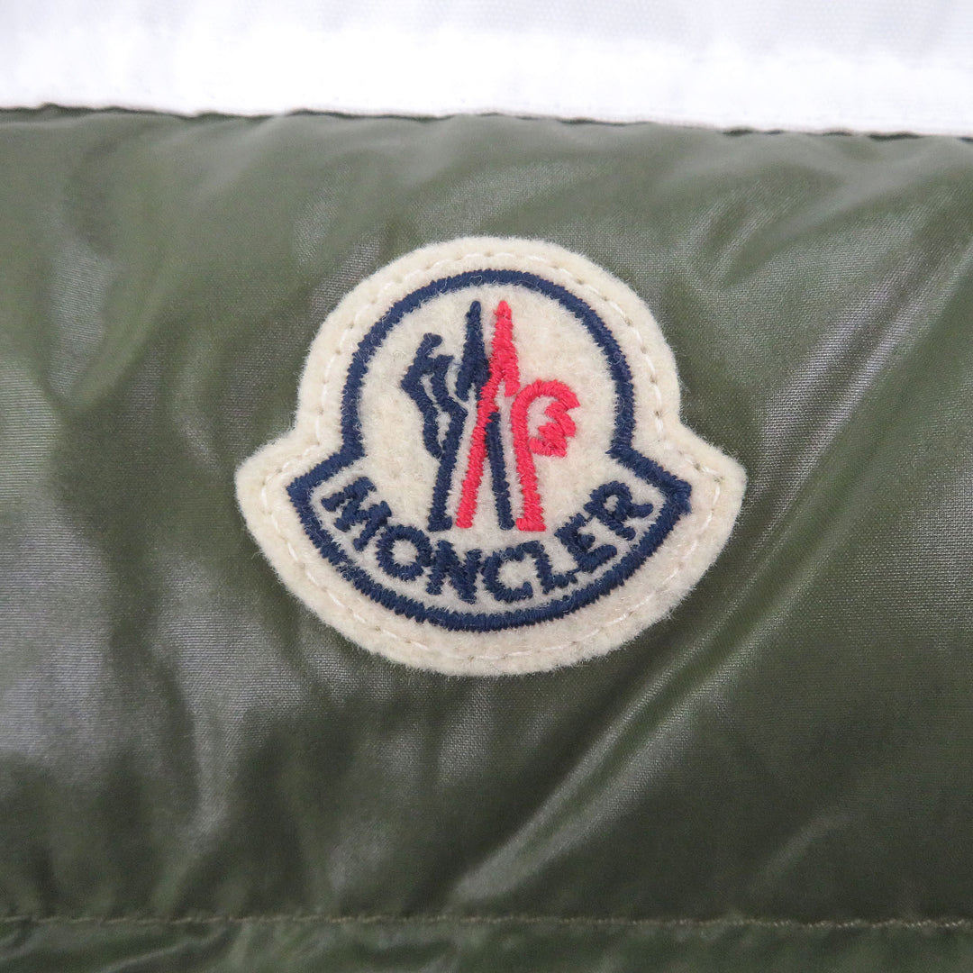 美品□MONCLER モンクレール 2021年製 GENICHI GILET BORN TO PROTECT ロゴワッペン フーデッド ダウンベスト カーキ 2 正規品　メンズ