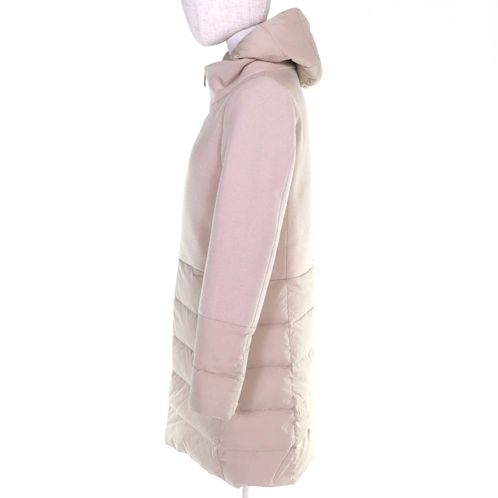 美品△Herno ヘルノ 2021年製 PI0848D DIAGONAL WOOL AND NUAGE PARKA ウール切替 フード付 ダウンコート ピンクベージュ 38 伊製 正規品