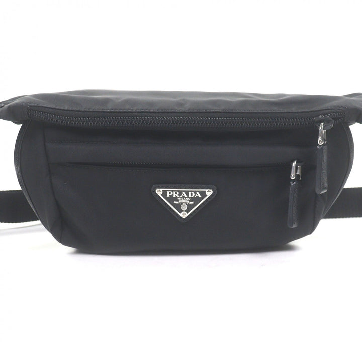 美品□PRADA プラダ 2VH171 Re-Nylon トライアングルロゴ ショルダーバッグ ボディバッグ ブラック イタリア製 メンズ 定価324500円