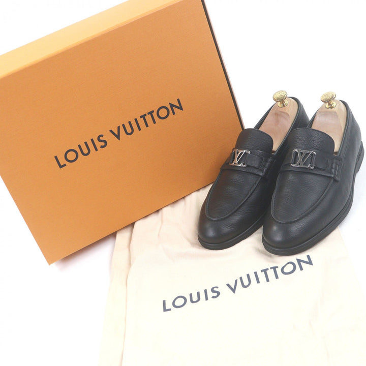 極美品□LOUIS VUITTON ルイヴィトン エステートライン 2021年製 レザー LVロゴ金具 ローファー モカシン 黒 6 箱・保存袋付 イタリア製