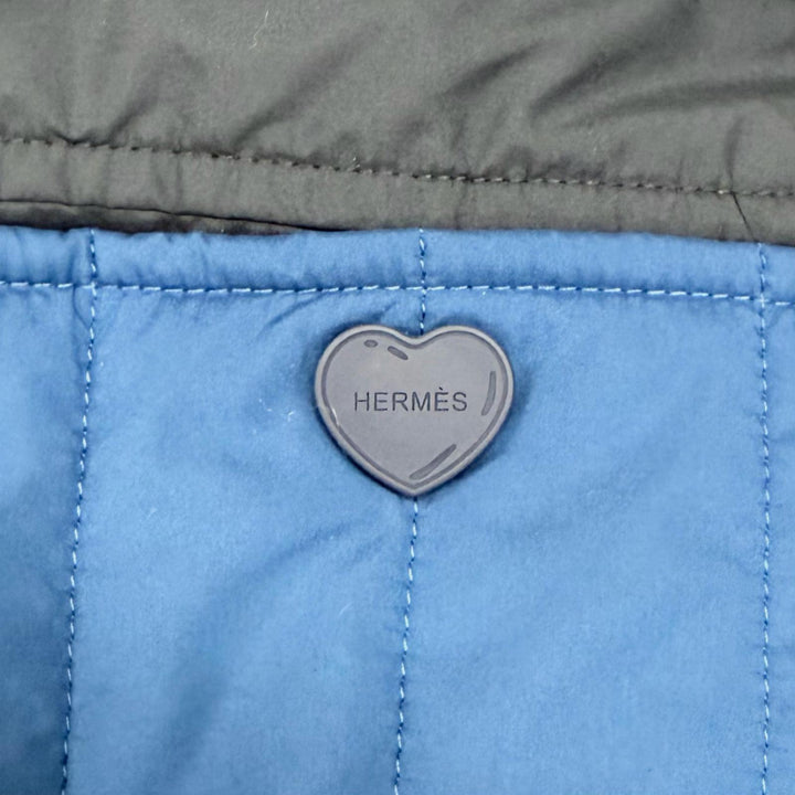 未使用品◇HERMES エルメス 2025年製 5H0150DQ リバーシブル ブルゾン トワル・プリュム ロゴ刺繡 パデッドジャケット 36 定価876700円