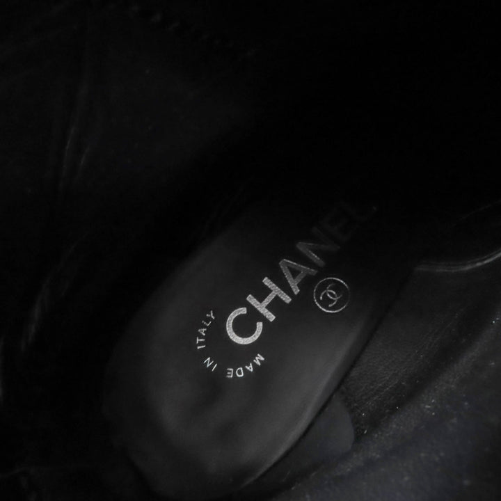 極美品☆CHANEL シャネル G33931 ココマーク フェイクパール・チェーン レザー ショートブーツ ブラック 36 箱付 イタリア製 レディース