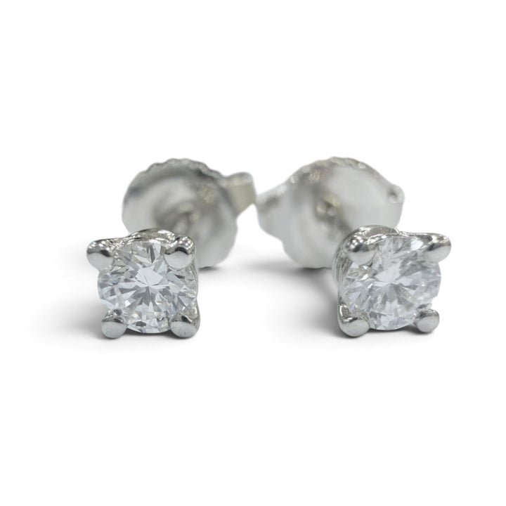 極美品☆TIFFANY&amp;Co. ティファニー スタッド ダイヤ ピアス PT950 ダイヤ:総0.22ct（2粒合計）11年5月購入 プラチナ 重量1.31g 箱付き
