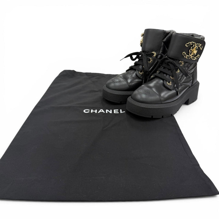 極美品☆CHANEL シャネル G45923 マトラッセ チェーンココマーク ターンロック レザー ショートブーツ ブラック 34 イタリア製 保存袋付