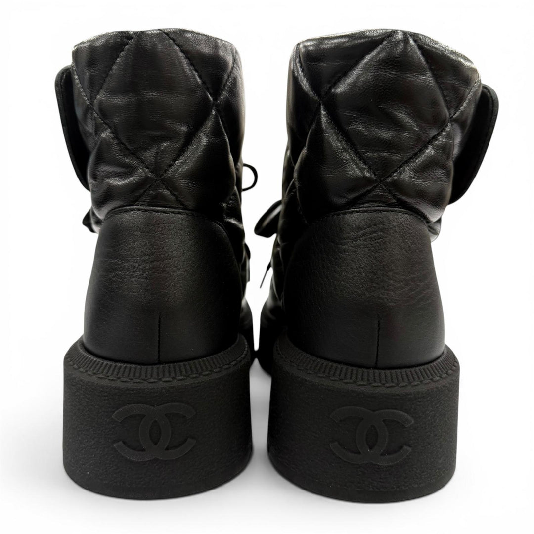 極美品☆CHANEL シャネル G45923 マトラッセ チェーンココマーク ターンロック レザー ショートブーツ ブラック 34 イタリア製 保存袋付