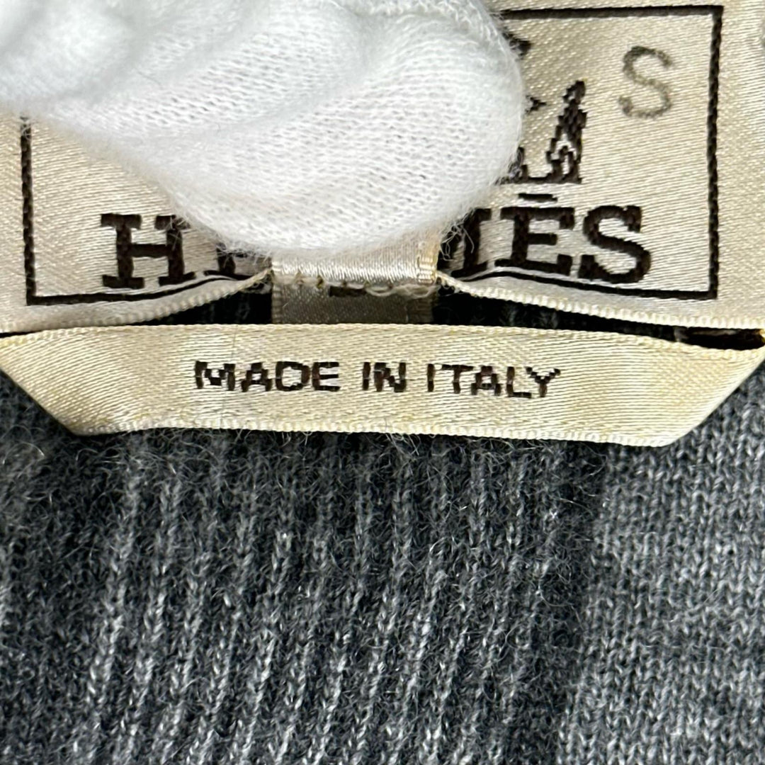 美品▲HERMES エルメス 2020年製 カシミヤ100％ Hロゴ クルーネック 長袖 セーター ニット グレー S イタリア製 正規品 メンズ