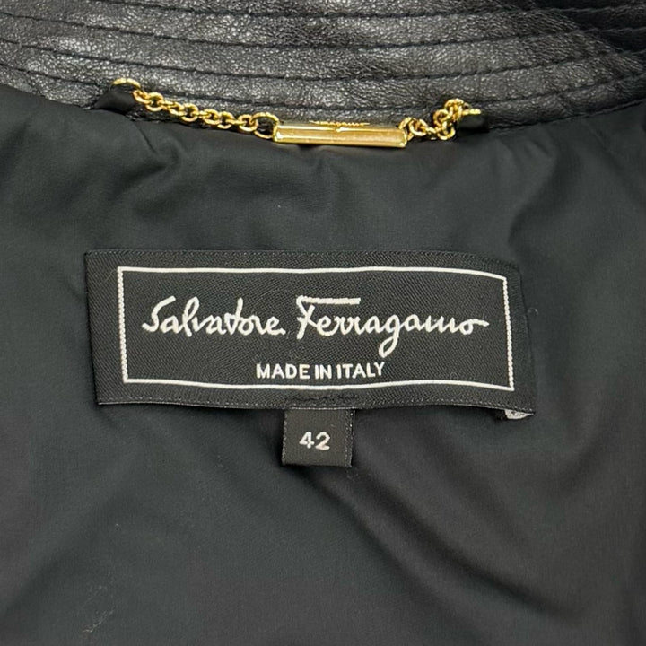 美品★Salvatore Ferragamo サルヴァトーレフェラガモ ガンチーニ金具 レザー使い キルティング コート ブラック 42 伊製 正規品