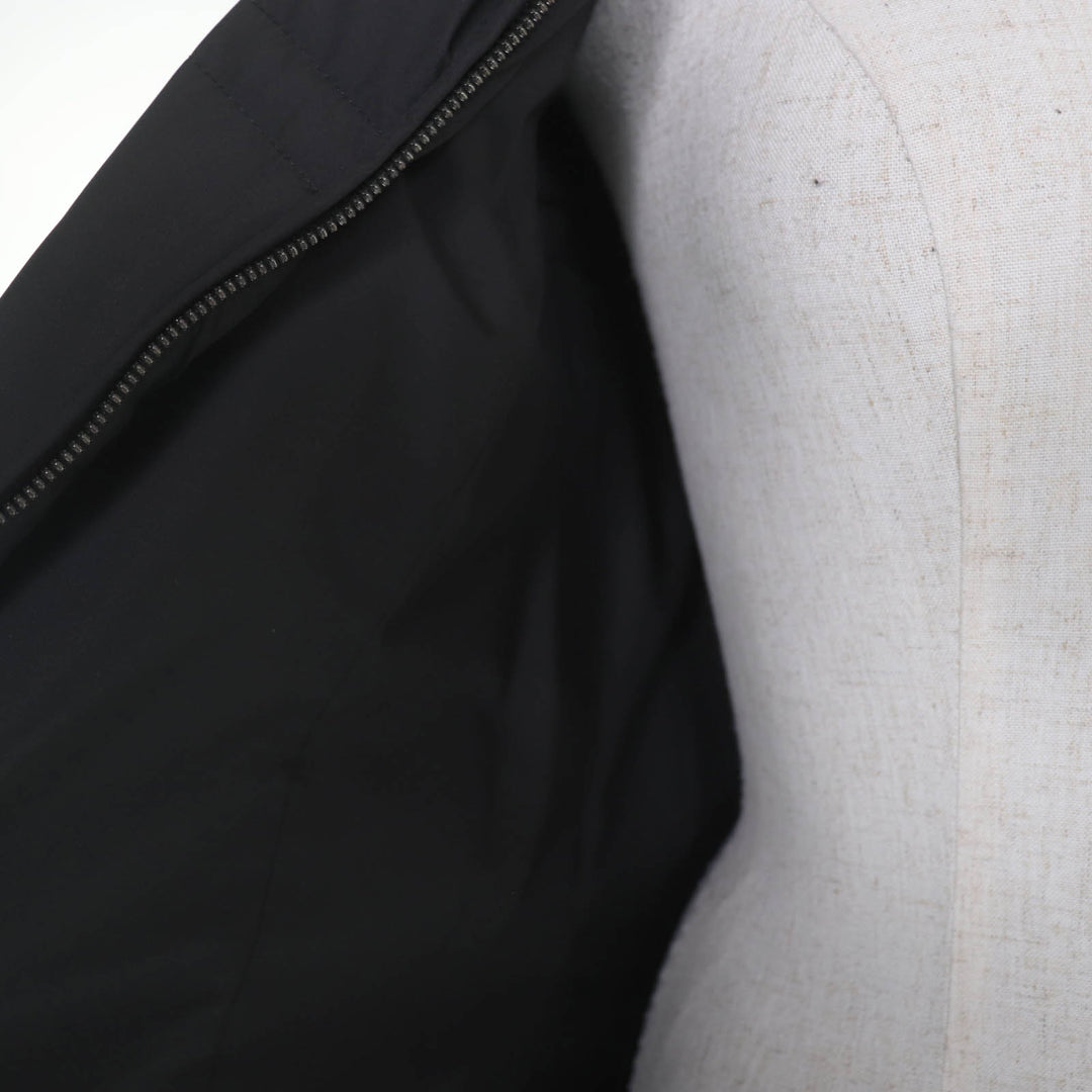 美品☆Salvatore Ferragamo サルヴァトーレフェラガモ ガンチーニ金具 ZIP UP ダウンコート ブラック 40 イタリア製 正規品 レディース