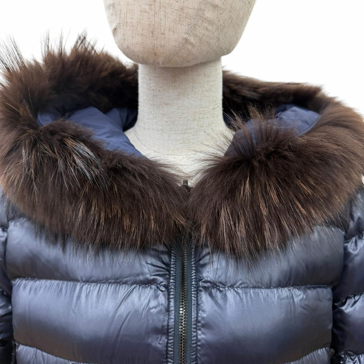美品☆TATRAS タトラス LTAT20A4706 ISERA リバーシブル ファー・フード付 ZIP UP ダウンコート ネイビー 03 正規品 レディース