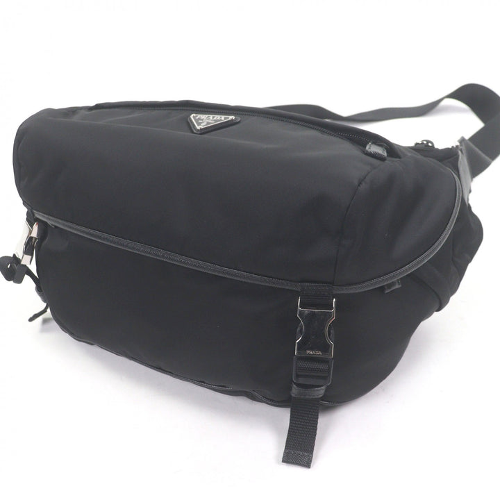 良品□PRADA プラダ 2VH994 リサイクルポリアミド Re-Nylon トライアングルロゴ ショルダーバッグ ブラック イタリア製 定価368500円