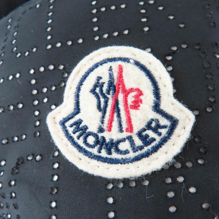 美品☆MONCLER モンクレール 22-23AW GRANDVAL ロゴワッペン・フード付 ロゴ ダウンコート ブラック 1 イタリア製 正規品 レディース