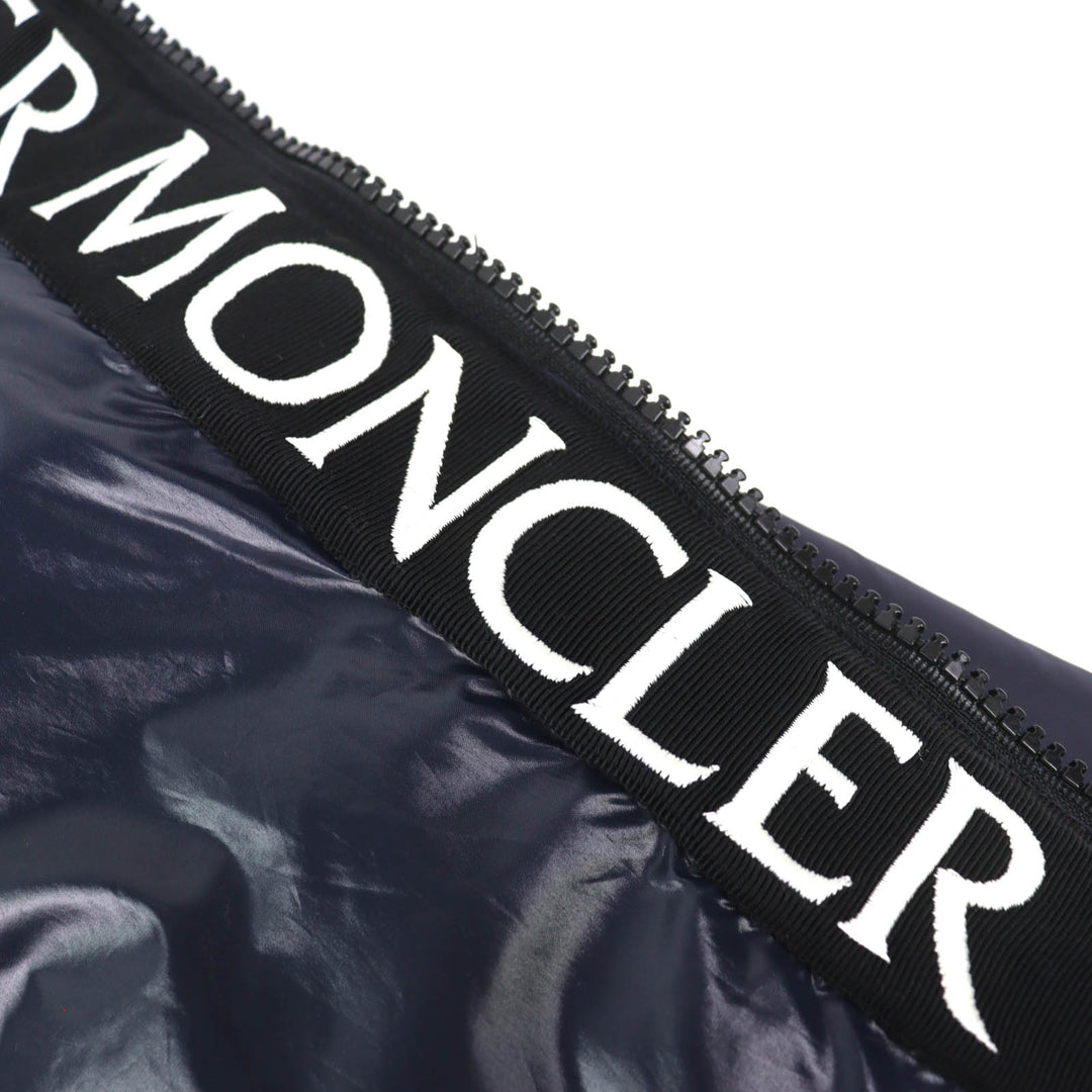 美品△MONCLER モンクレール MONTCLA モンクラ ロゴエンブロイダリー フーデッド WZIP ダウンジャケット ネイビー 1 国内正規品 メンズ
