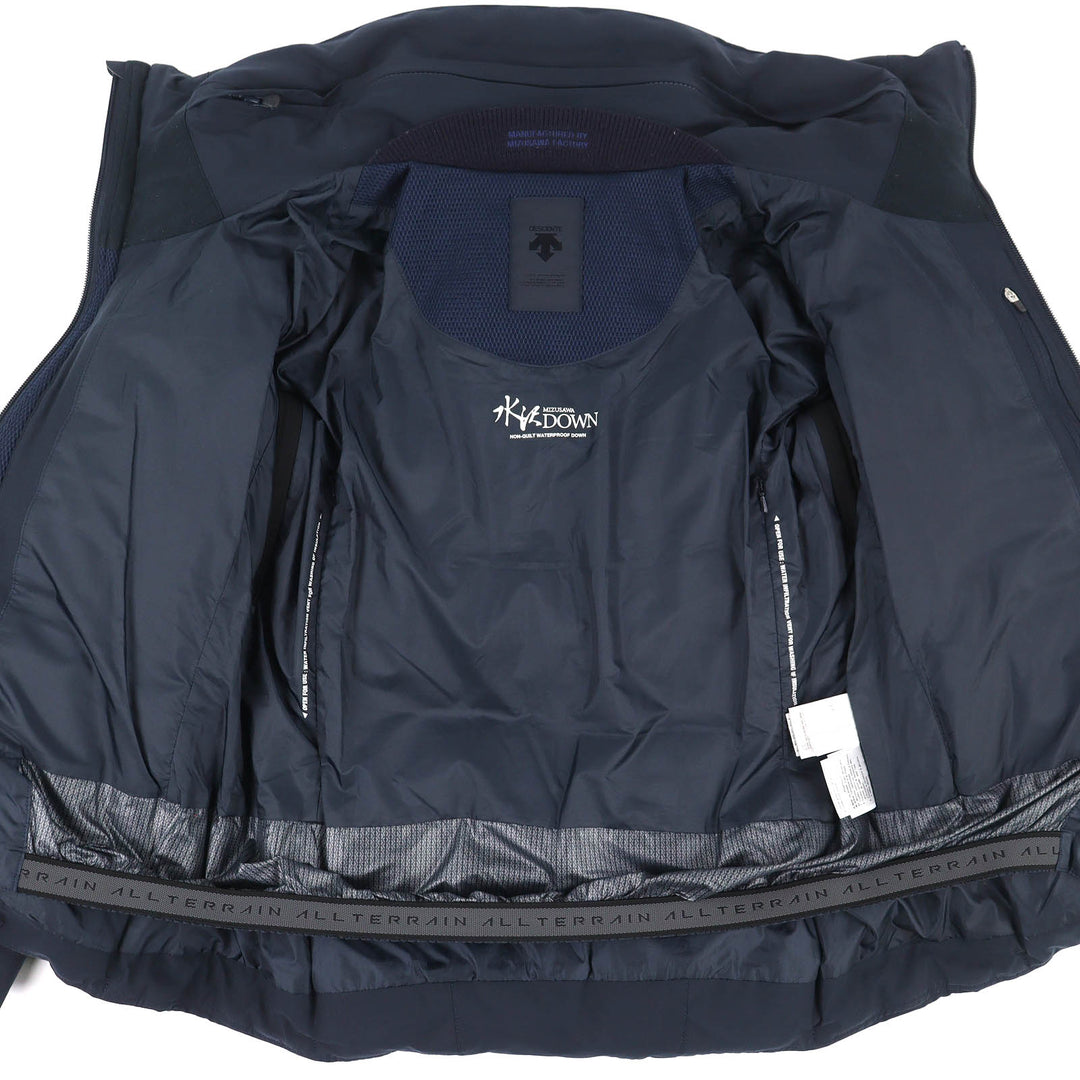 美品△DESCENTE ALLTERRAIN MIZUSAWADOWN デサントオルテライン 水沢ダウン DAWOGK40U マウンテニア ダウンジャケット ネイビー M 正規品