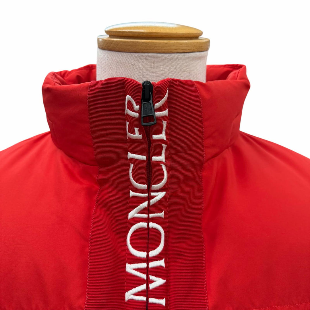 美品▼MONCLER モンクレール E20914182685 BRUEL ブリュエル ロゴ入りボタン フード入 WZIPUP ダウンジャケット レッド 3 正規品 メンズ