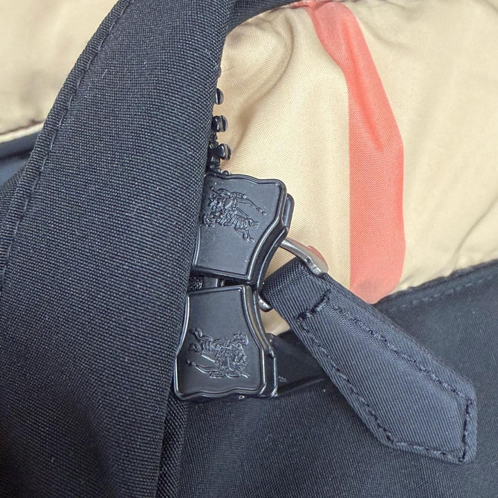 極美品▼BURBERRY バーバリー 8059094 ティッシ期 ノバチェック フーデッド WZIPUP ダウンジャケット ブラック ベージュ S 正規品 メンズ