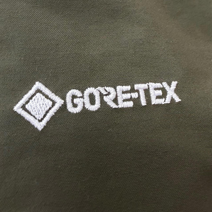 美品□THE NORTH FACE ザ・ノースフェイス ND92237 Mountain Down Jacket GORE-TEX フーデッド ダウンジャケット カーキ M 正規品 メンズ